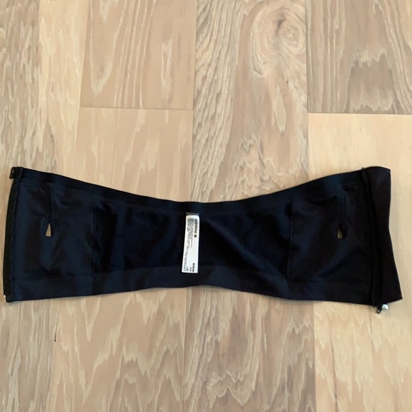 Medela breast pump bra - Size medium - Picture 5 of 7